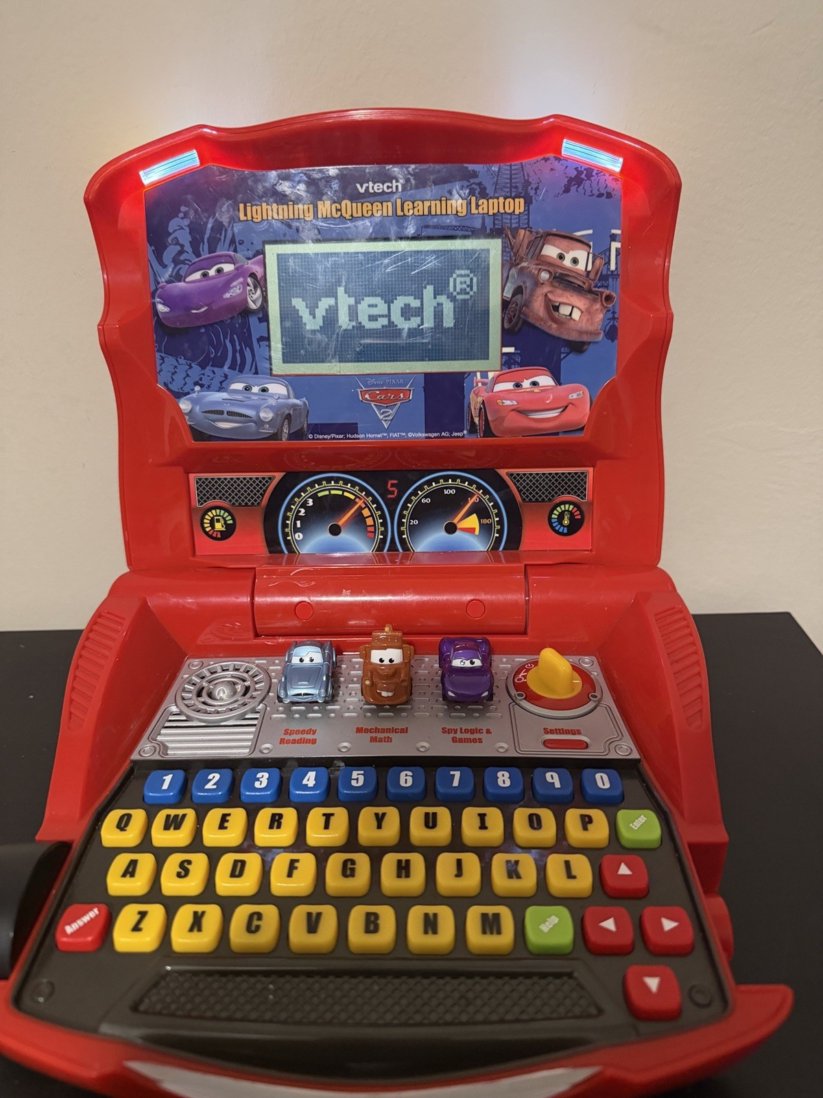 Disney Pixar Cars 2 Lightning McQueen VTech Learning Laptop W/ Mouse Works