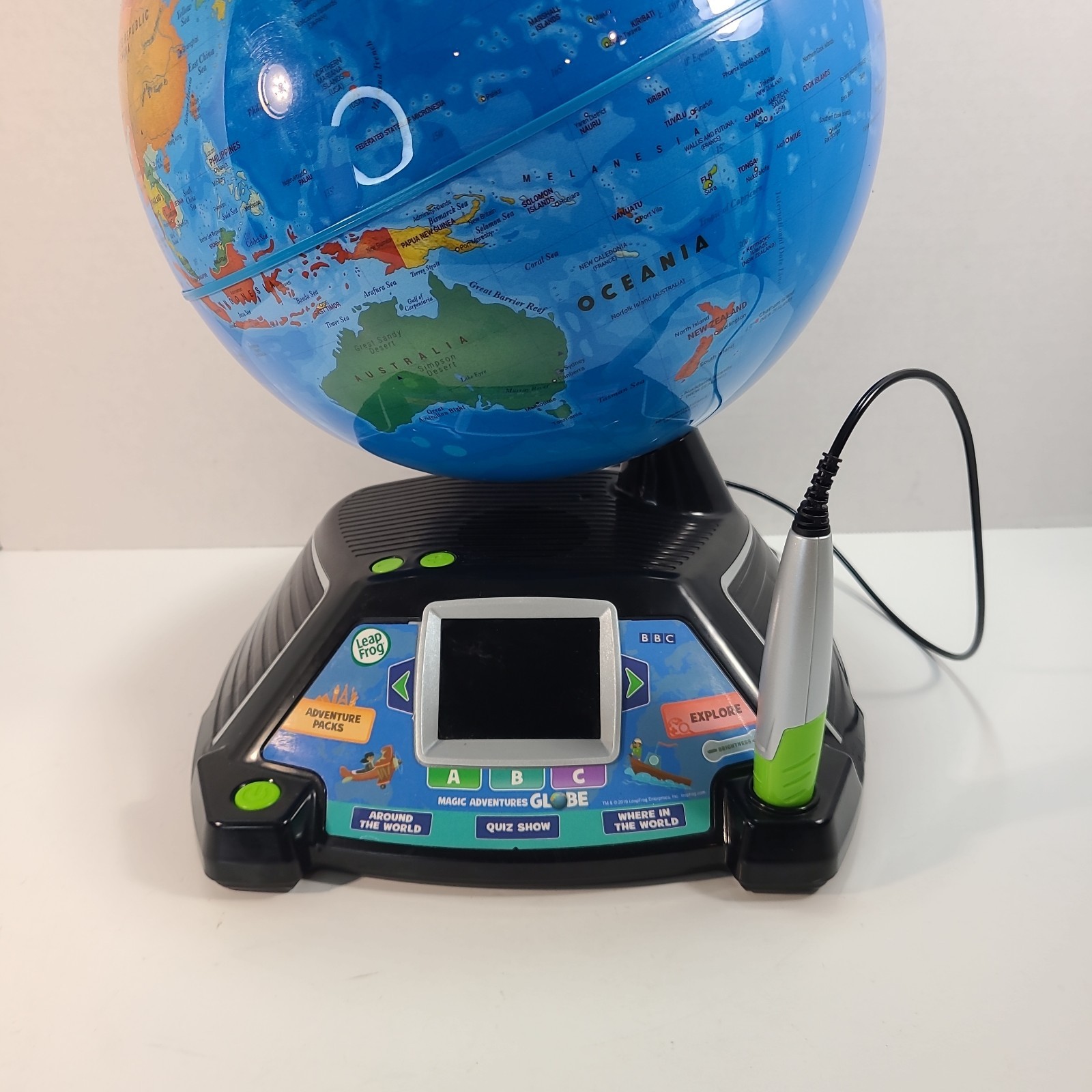 Leapfrog Magic Adventures Globe w/ LCD Integrated Video Screen Display Tested