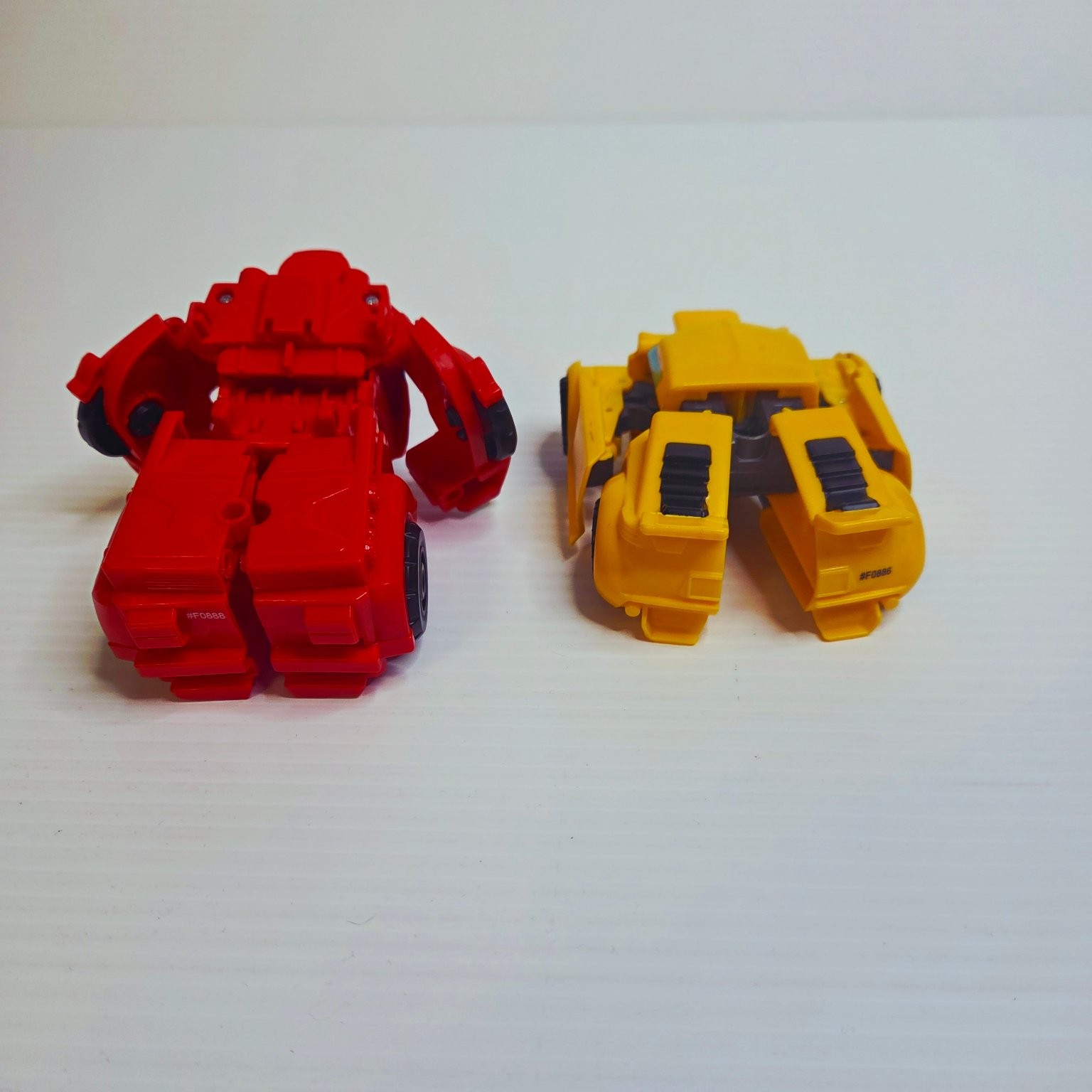 Transformers Rescue Bots Transformers 2 Figures Bumblebee Heatwave