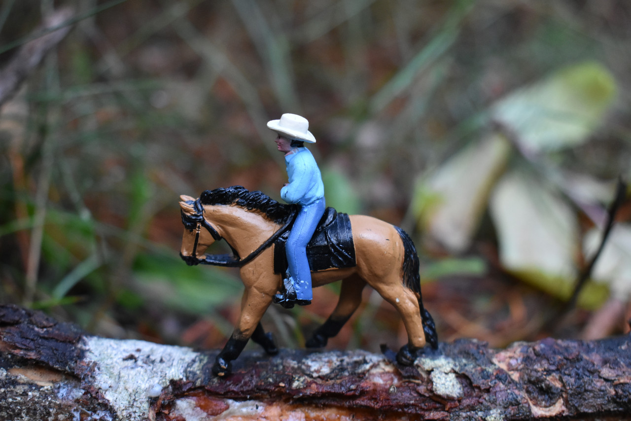 Horse Toy, Buckskin and Cowboy, Plastic Toy Farm Model 2.5 Inches F7021 B97