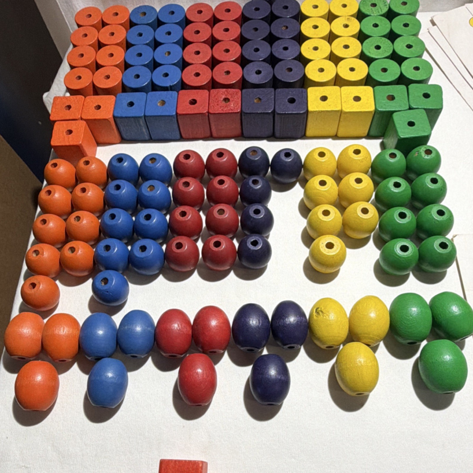 Wooden Colored Beads Educational Toy with Pattern Cards for Kids Vintage 1985