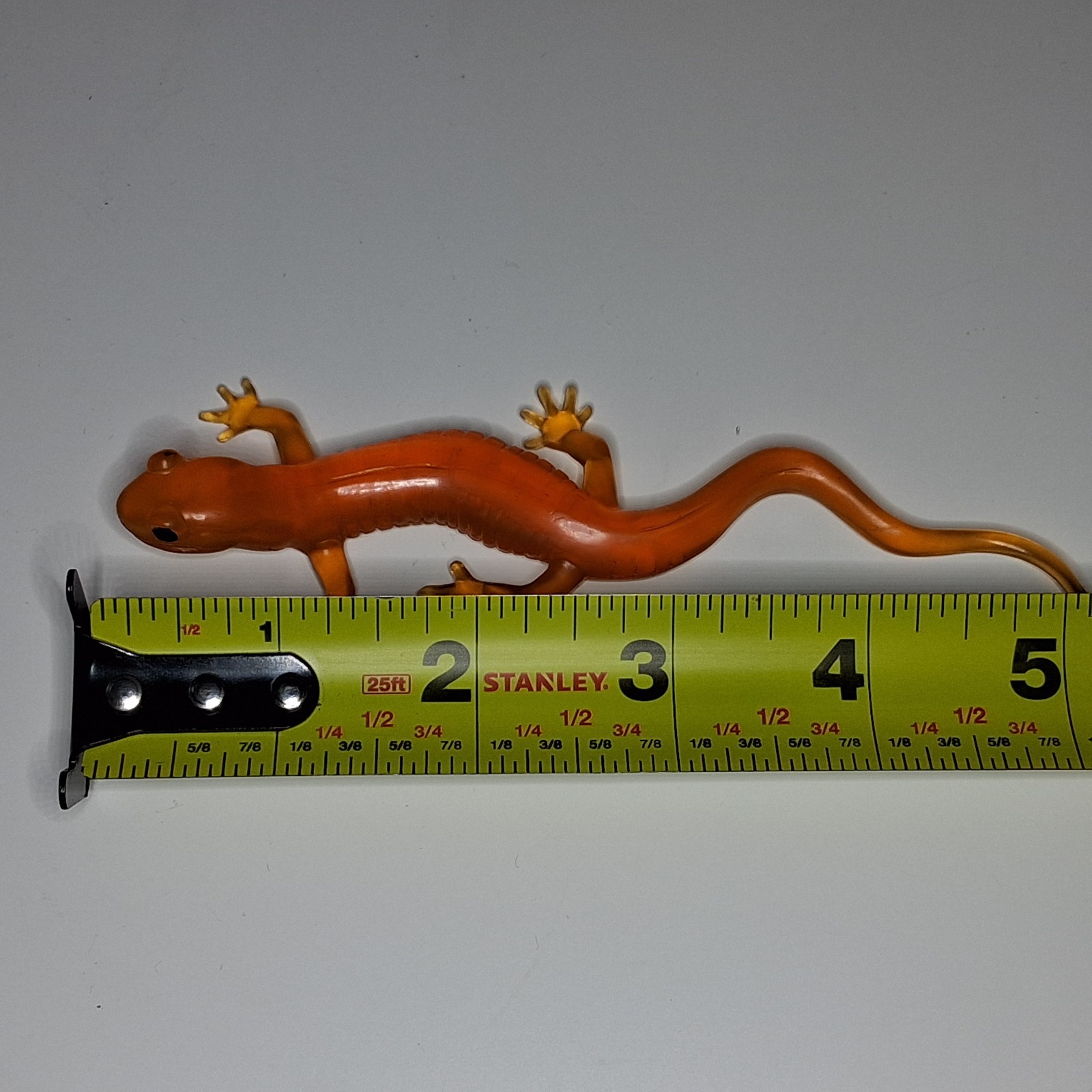 VTG 2005 Safari Ltd Orange Salamander (Translucent) Figure Red Salamander