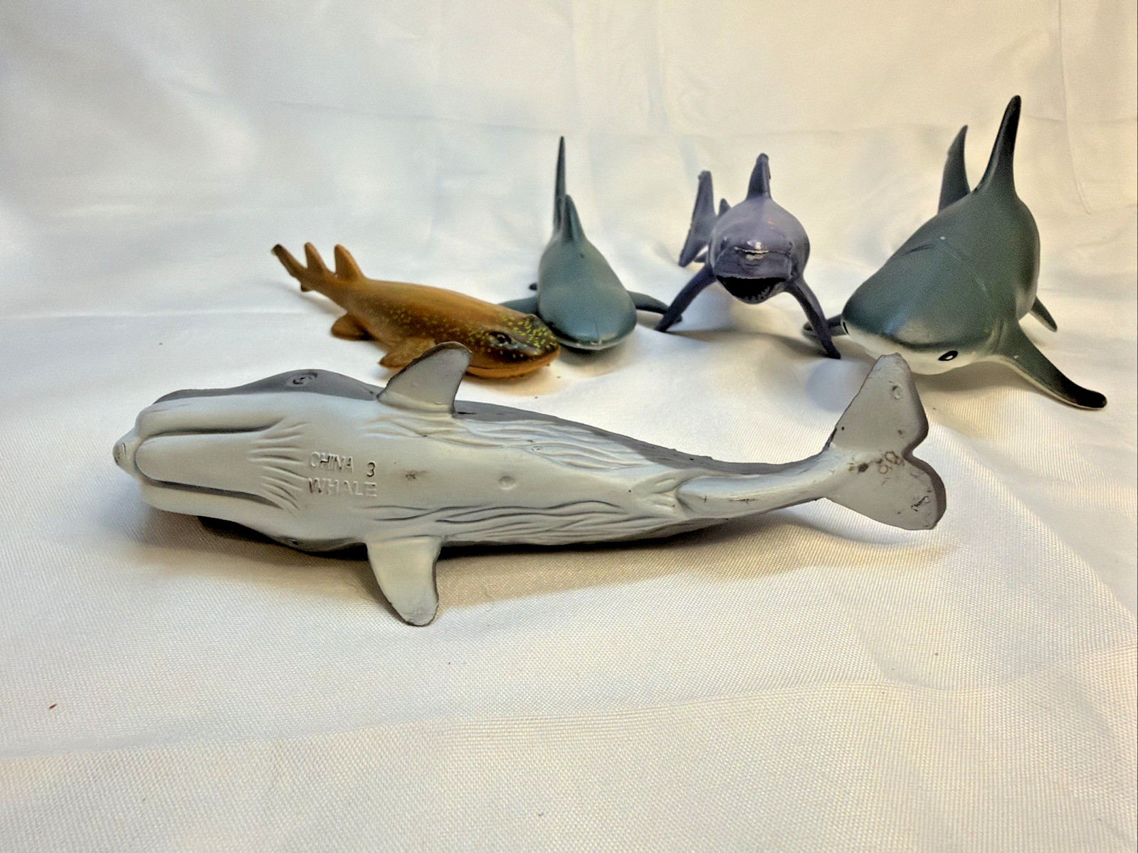Lot of 4 Shark and 1 Whale Diorama or Plastic Educational Toy