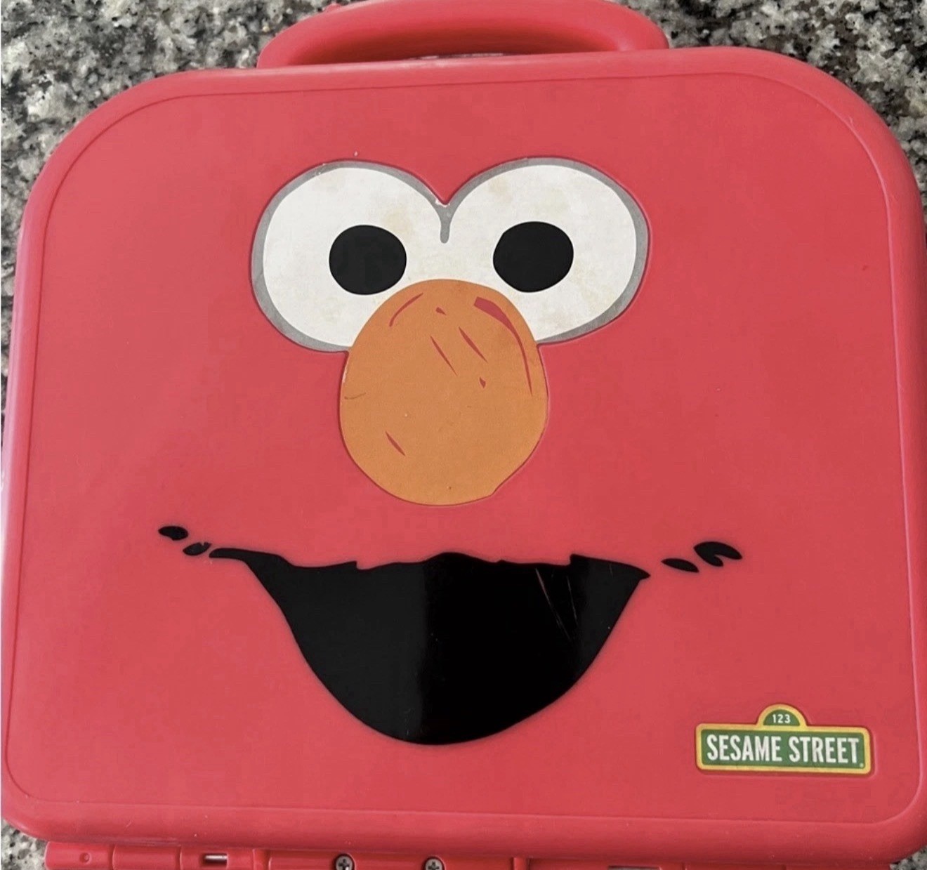 Hasbro Sesame Street Elmo’s On The Go Letters Alphabet w/ Carry Case COMPLETE