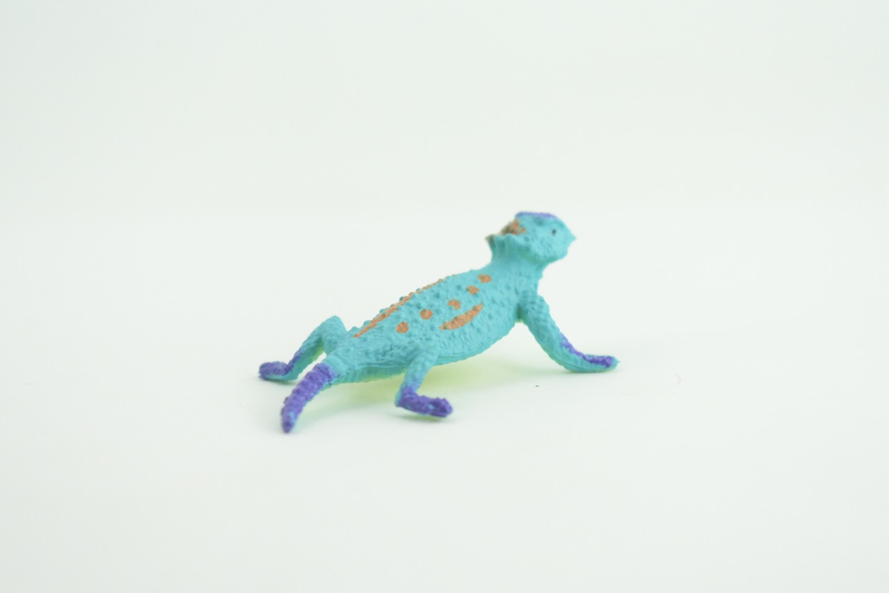 Toy Blue Horned Lizard, Horney Toad, Realistic Hand Painted Rubber, 2″ WR44 B197