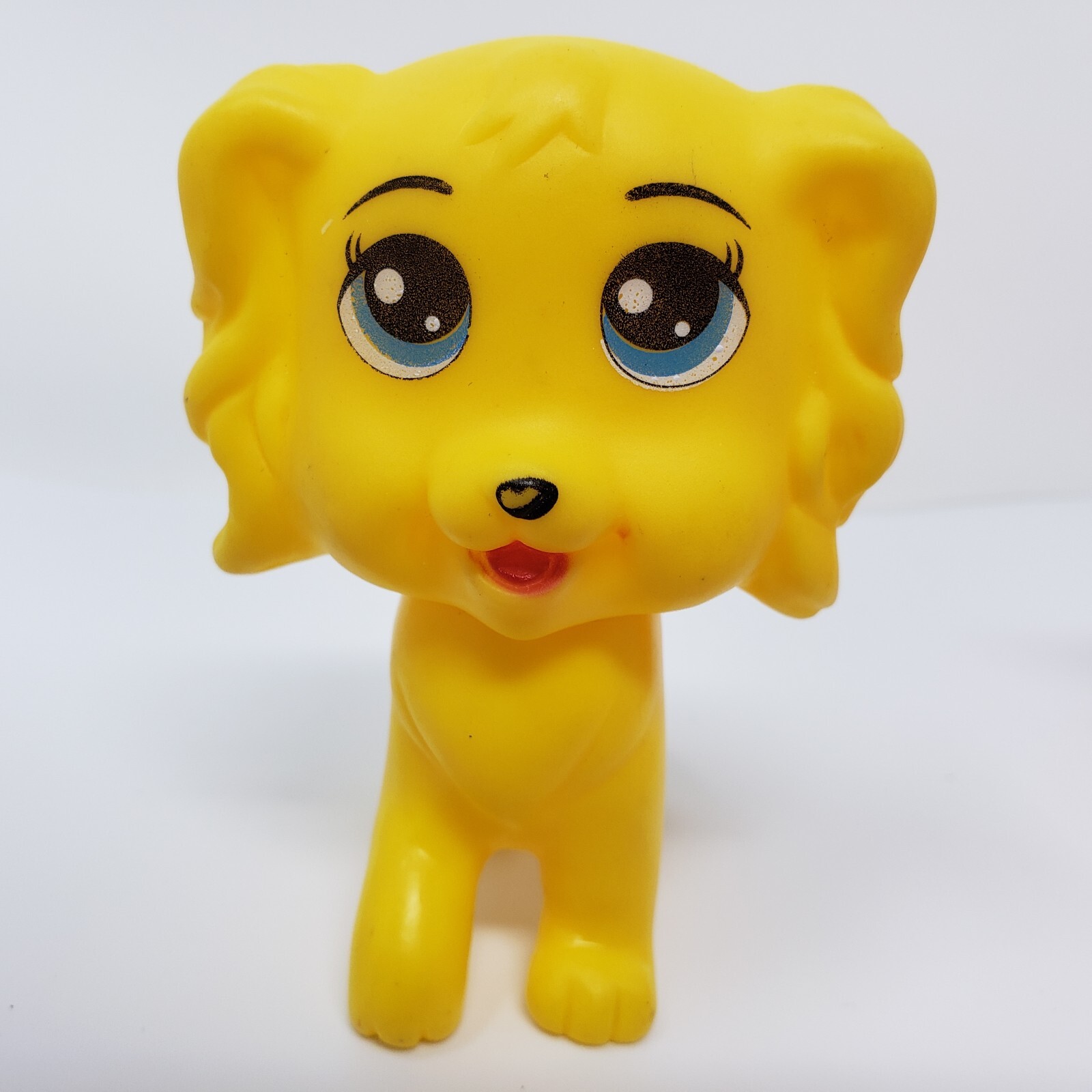 Dog Cat Kitten Plastic Toy Figures Not Branded Lot of 2
