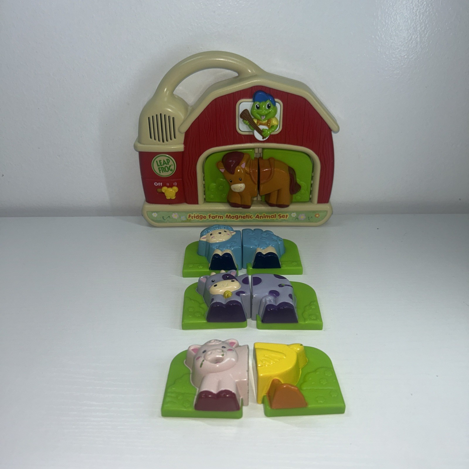 LeapFrog Fridge Farm Magnetic Matching Animal Barn Set Sheep Horse Cow-tested
