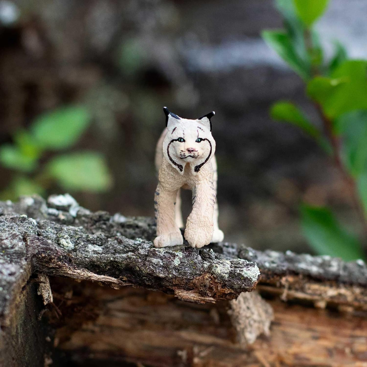 Lynx Figurine – Lifelike 3.5″ Model Figure – Educational Toy for Boys, Girls, an