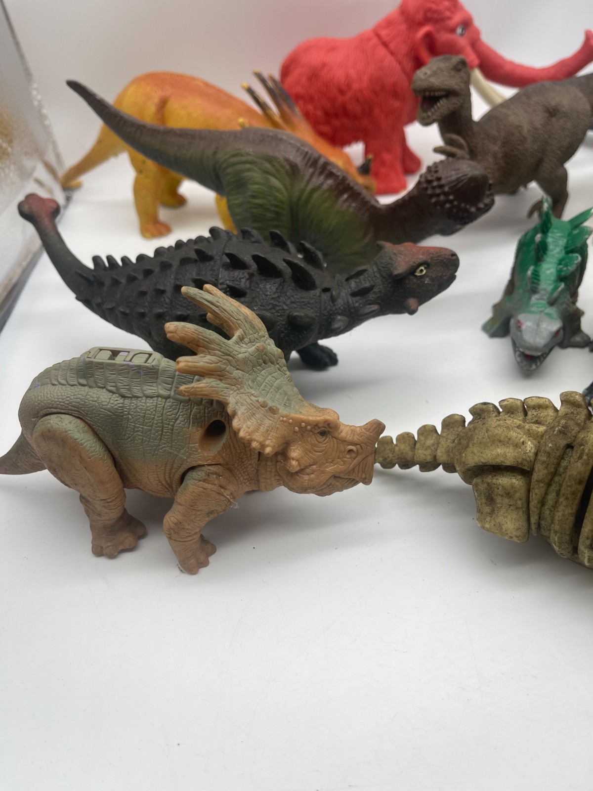 Dinosaur Mixed Toy Lot Miniature Plastic Figures 4″ – 9″ Lot of 20 Free Shipping