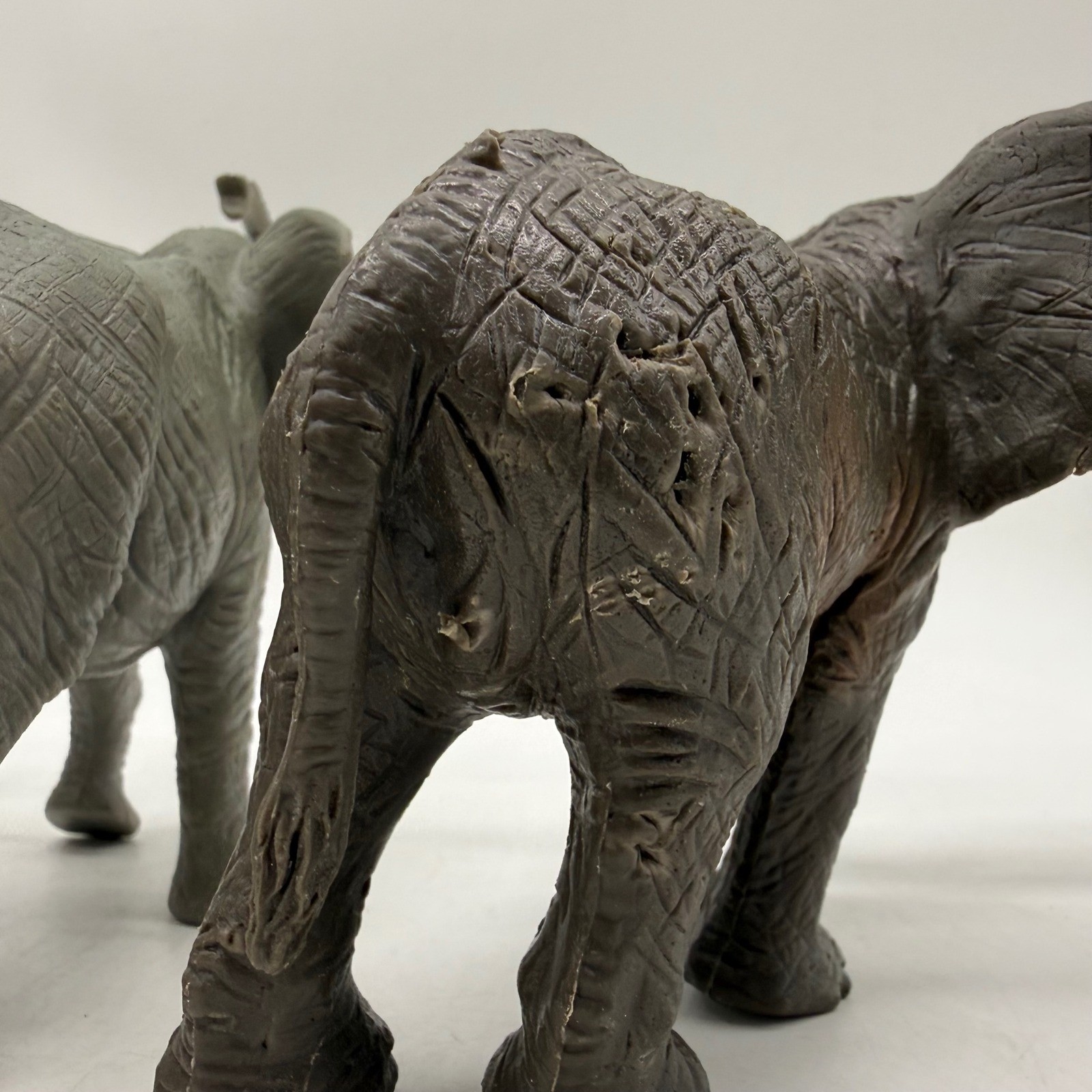 Unbranded Elephant Toy Figurines Kids Small Multi Safari Animal Plastic Lot 4pc