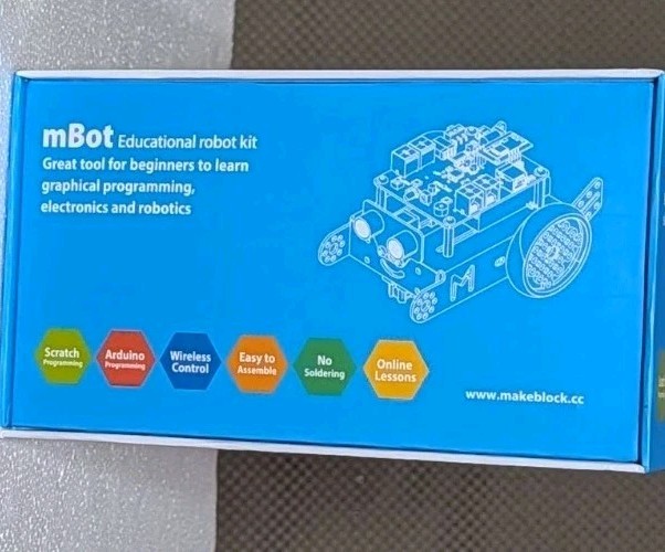 Makeblock mBot (Bluetooth Version) EDUCATIONAL ROBOT KIT NEW Sealed