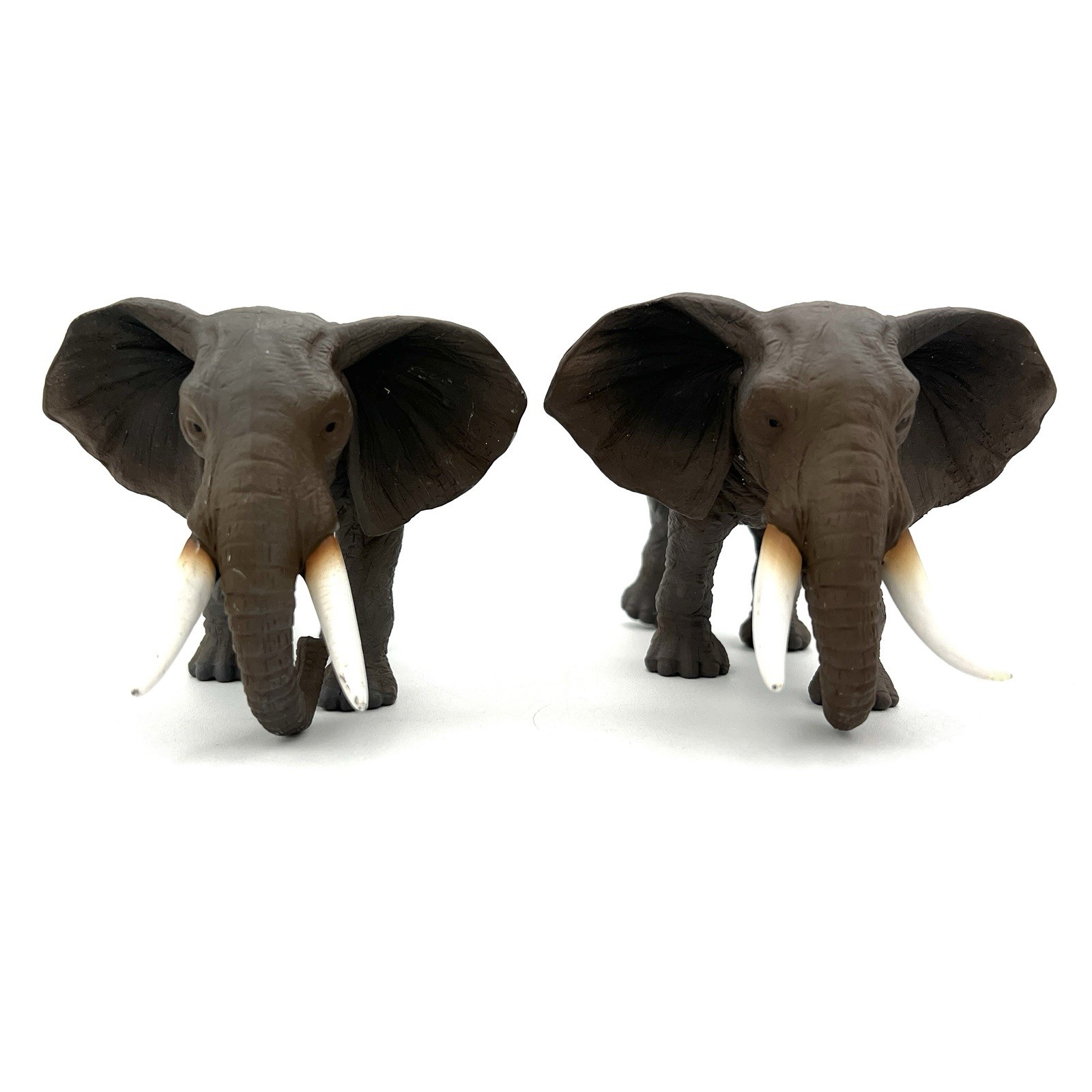 Set of 4 MOJO Wildlife African Elephant Figures Brown 2011 Gray 2015 Pre-owned