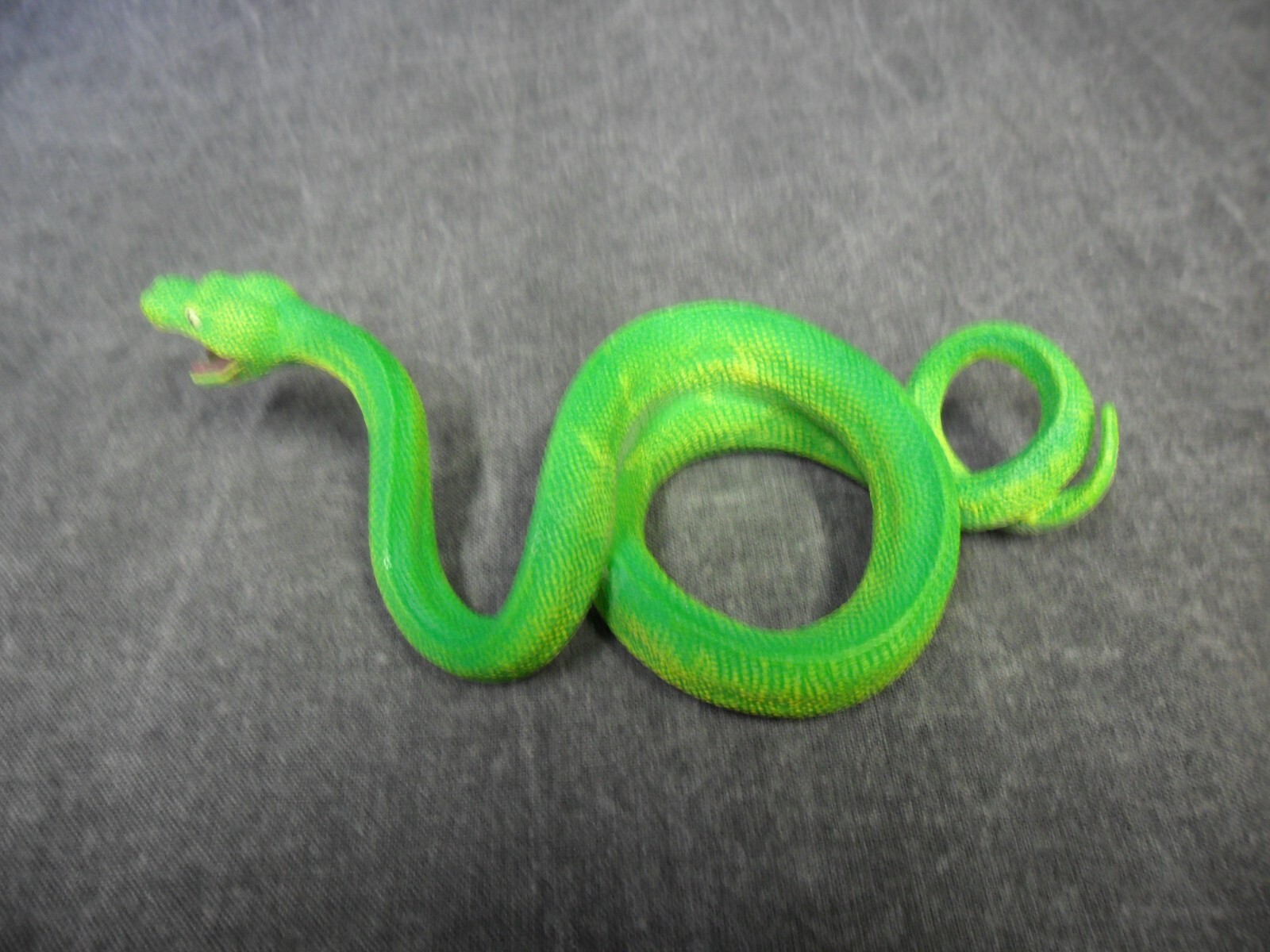 CollectA NIP * Green Tree Python * 88962 Wildlife Snake Model Toy Figurine