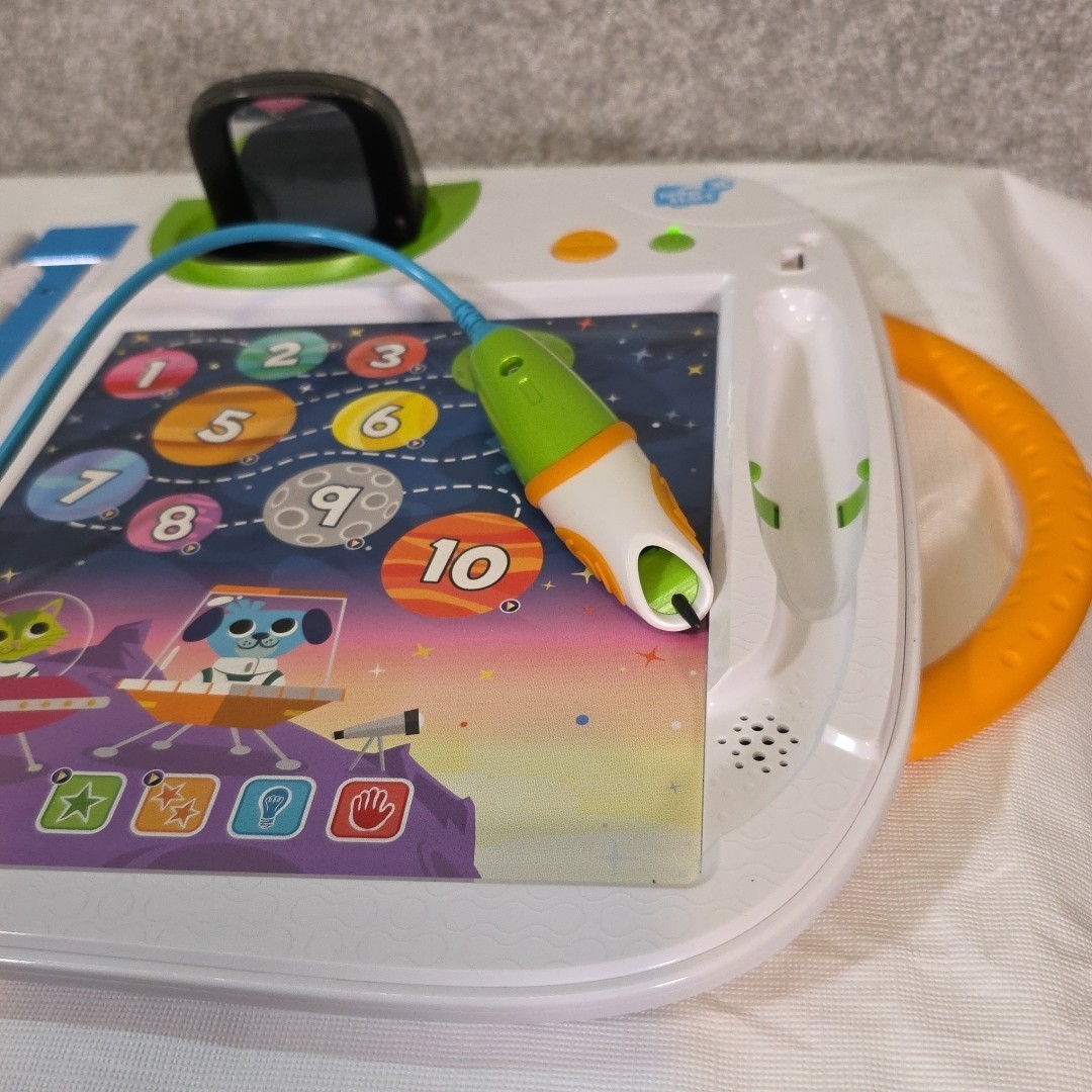 LeapFrog Leap Start 3D Interactive Learning System Includes 2 Book- Tested