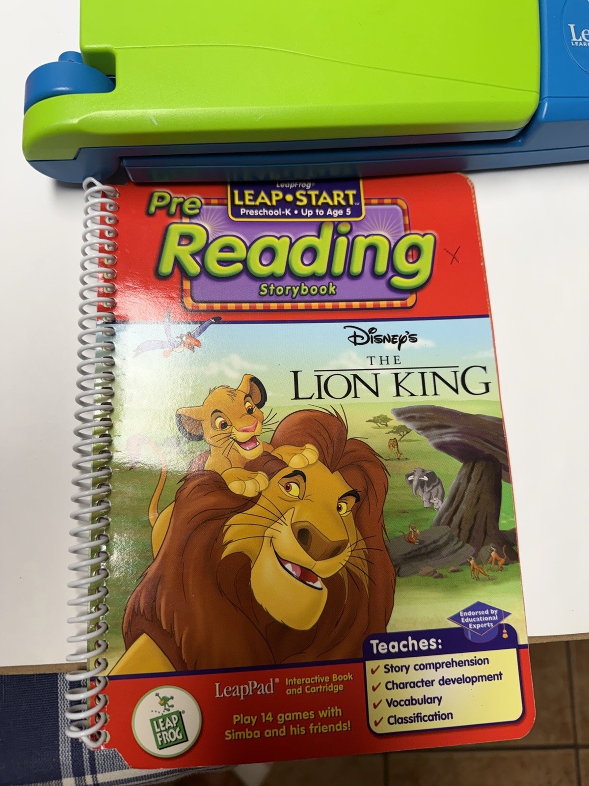2001 LEAP FROG LEAP PAD LEARNING SYSTEM 7 BOOKS & 6 GAMES & BACKPACK