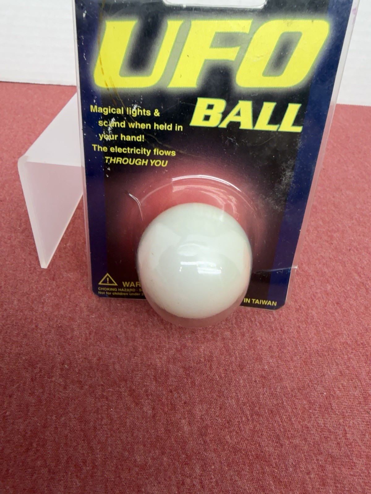 vintage 1998 Toy UFO Ball lights up with sound New Sealed Toysmith