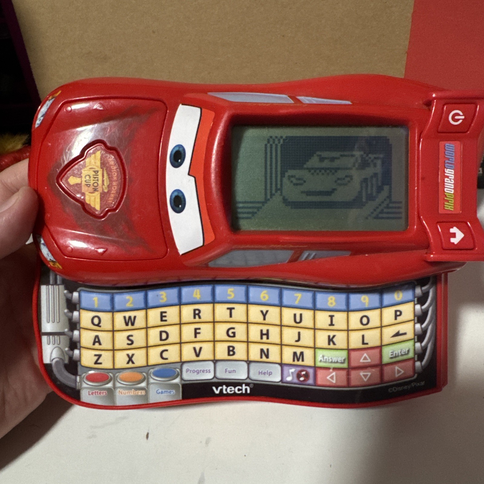 VTech Disney Pixar Cars 2 Lightning McQueen Learn & Go Handheld Console WORKS!