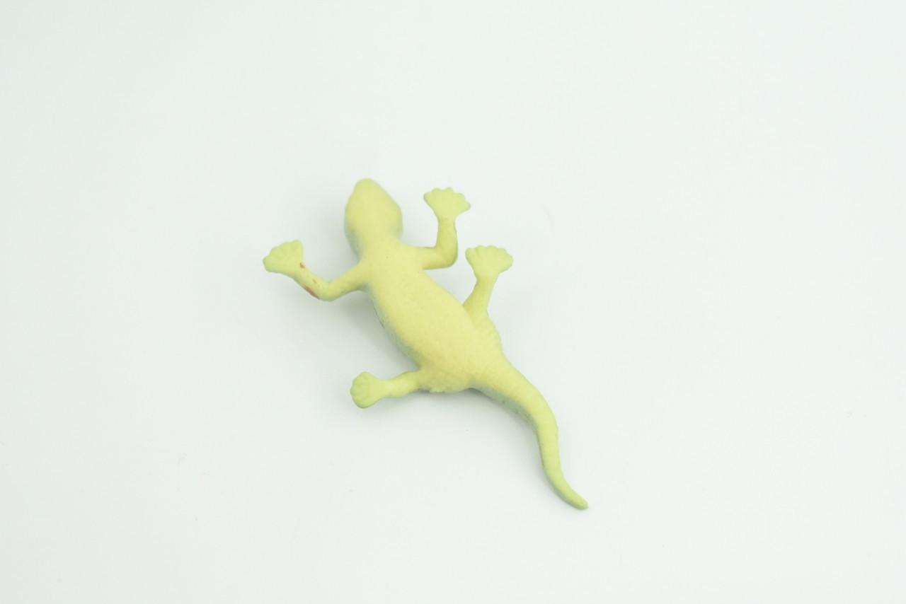 Spotted Gecko, Toy Lizard, Realistic Hand Painted Rubber, 2.5″ WR46 B197