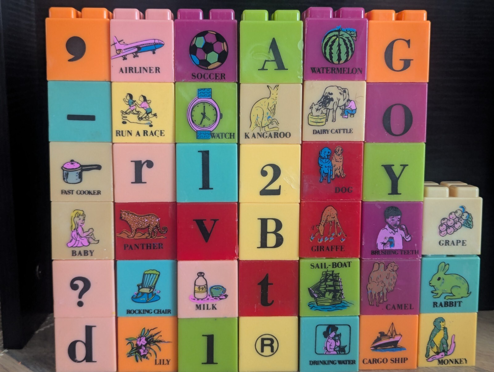 VTG ABC Learning Center Stackable Blocks Of Letters, Pictures, Numbers & Animals