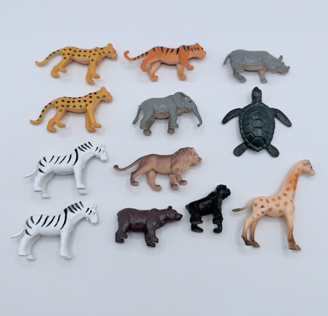 Lot of 12 Small Plastic Toy Wild Animal Figurines approx 1″ – 2.5″ length