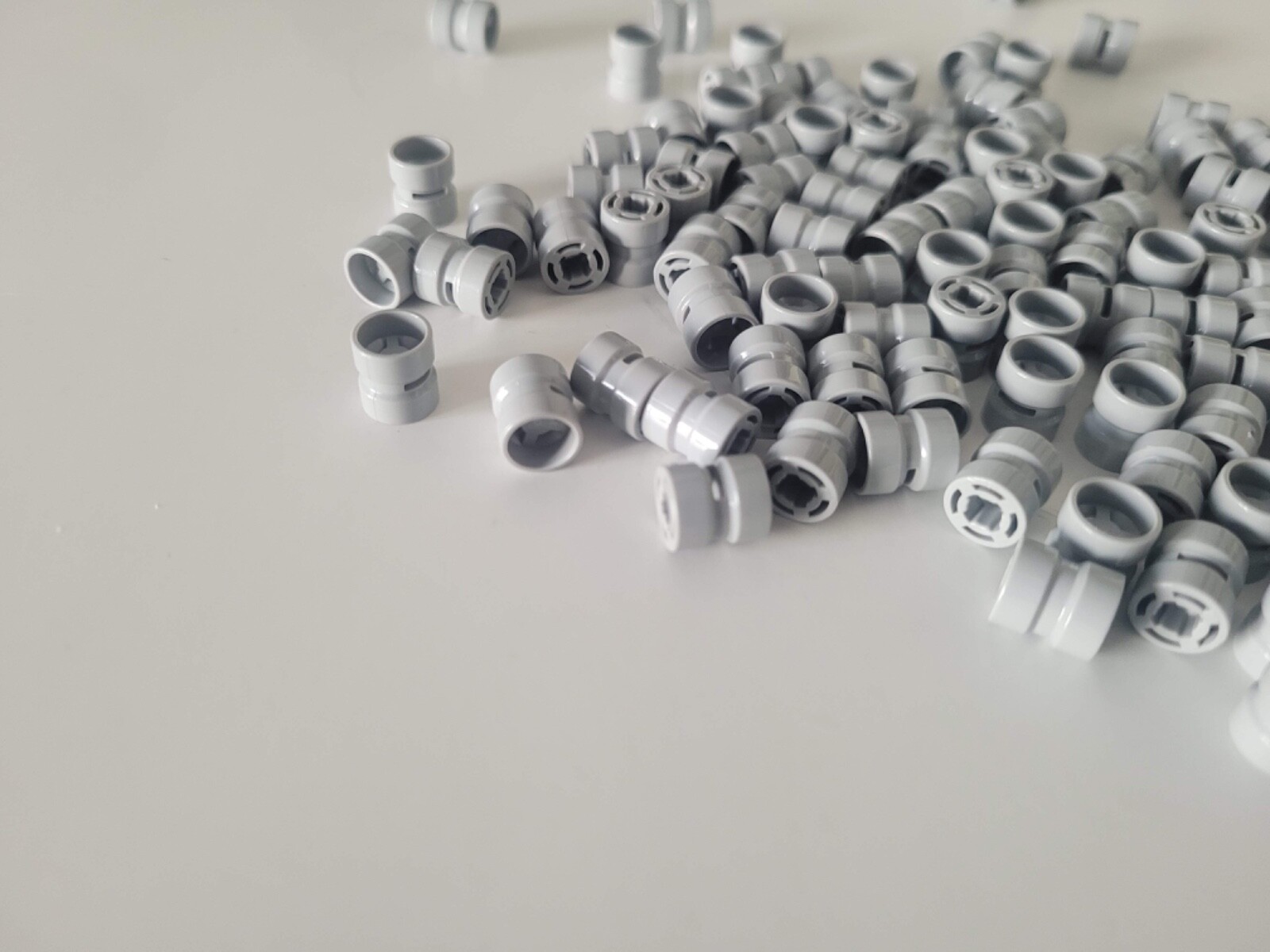 LEGO SET OF 102 SMALL WHEEL RIMS Part #74967 LEGOS 8mm Light Bluish Grey