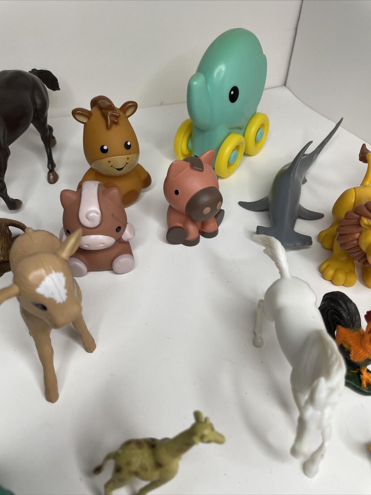 32 Lot Miniature Toy Plastic Animal Figures Mixed Sizes/Styles -Lions, Horses