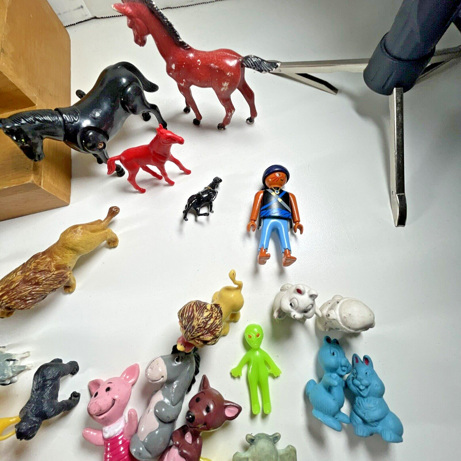 Estate TOY BOX LOT of 65 Miniature Toy Plastic Animal, Dinos + Figures