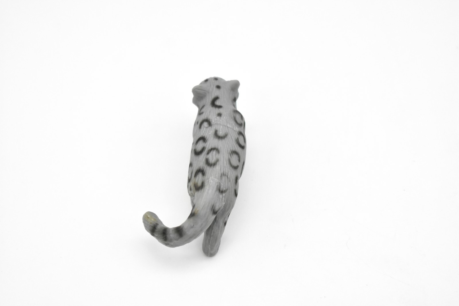 Leopard Cub, Snow, ~ Plastic Replica 2 1/2″ ~ F242-B206
