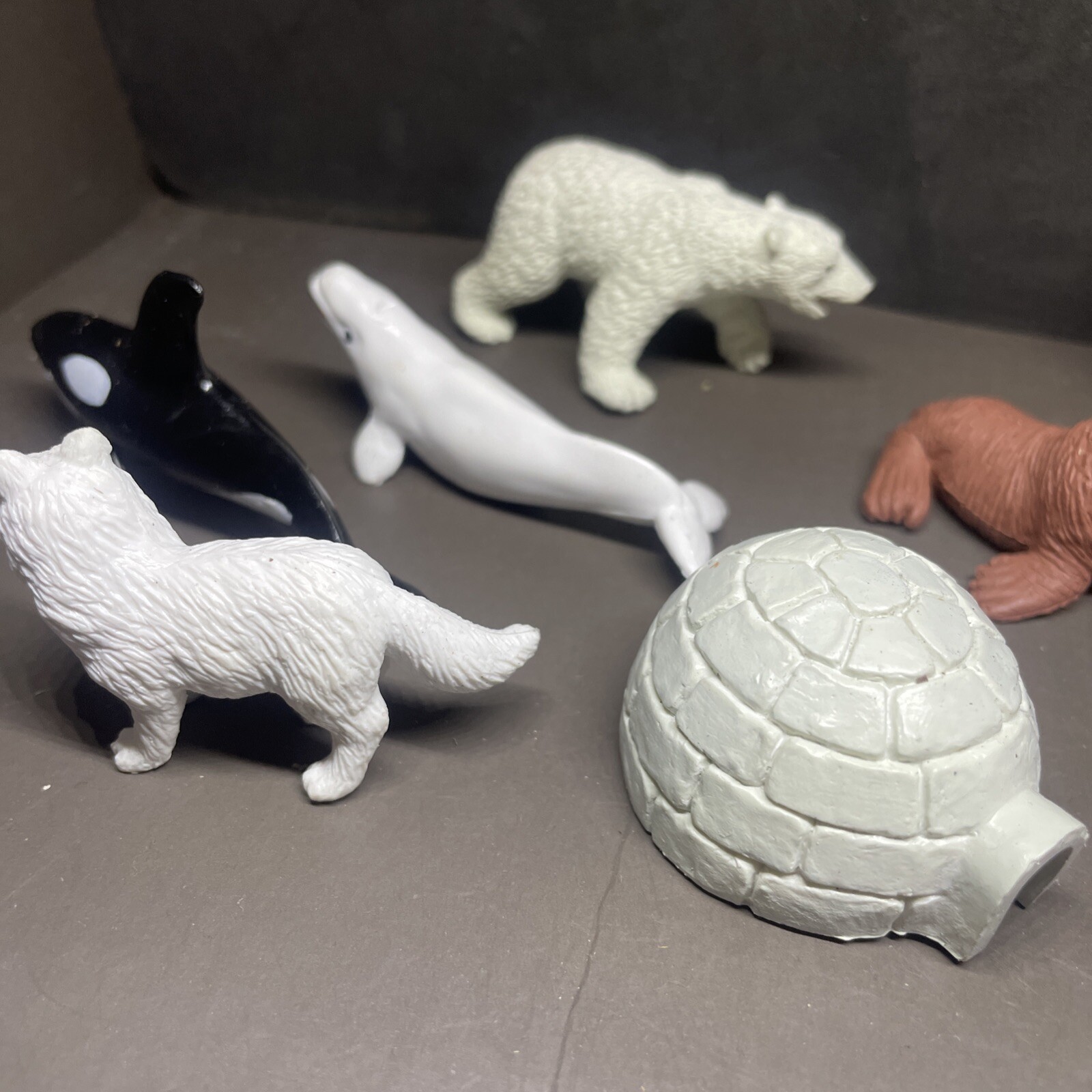 Safari Good luck minis Arctic Fun Pack – bobsled RARE w igloo