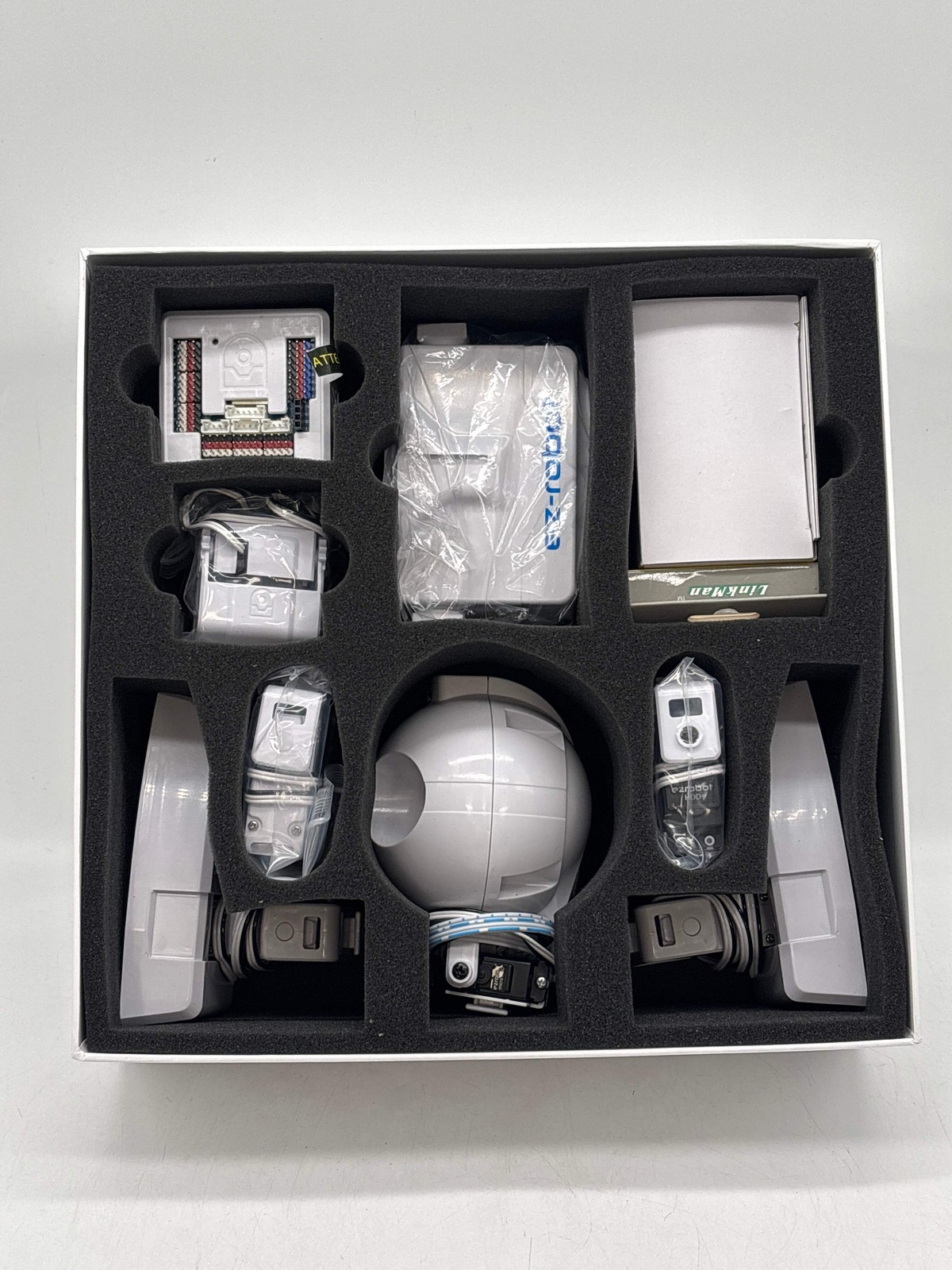 EZ-Robot Revolution:JD White Robotics Kit – Used with Box