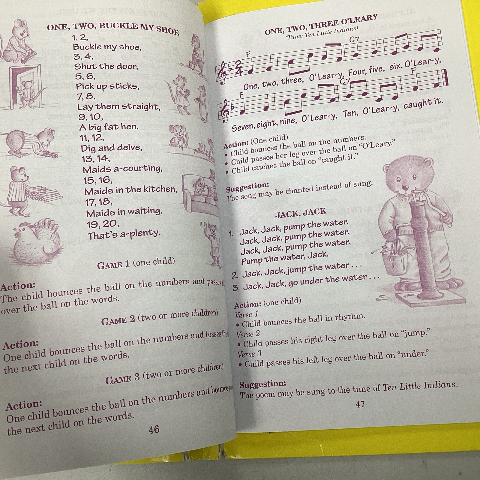 Wee Sing Books & CD Collection 2 books, 4 CD’s, Over 250 Children Songs