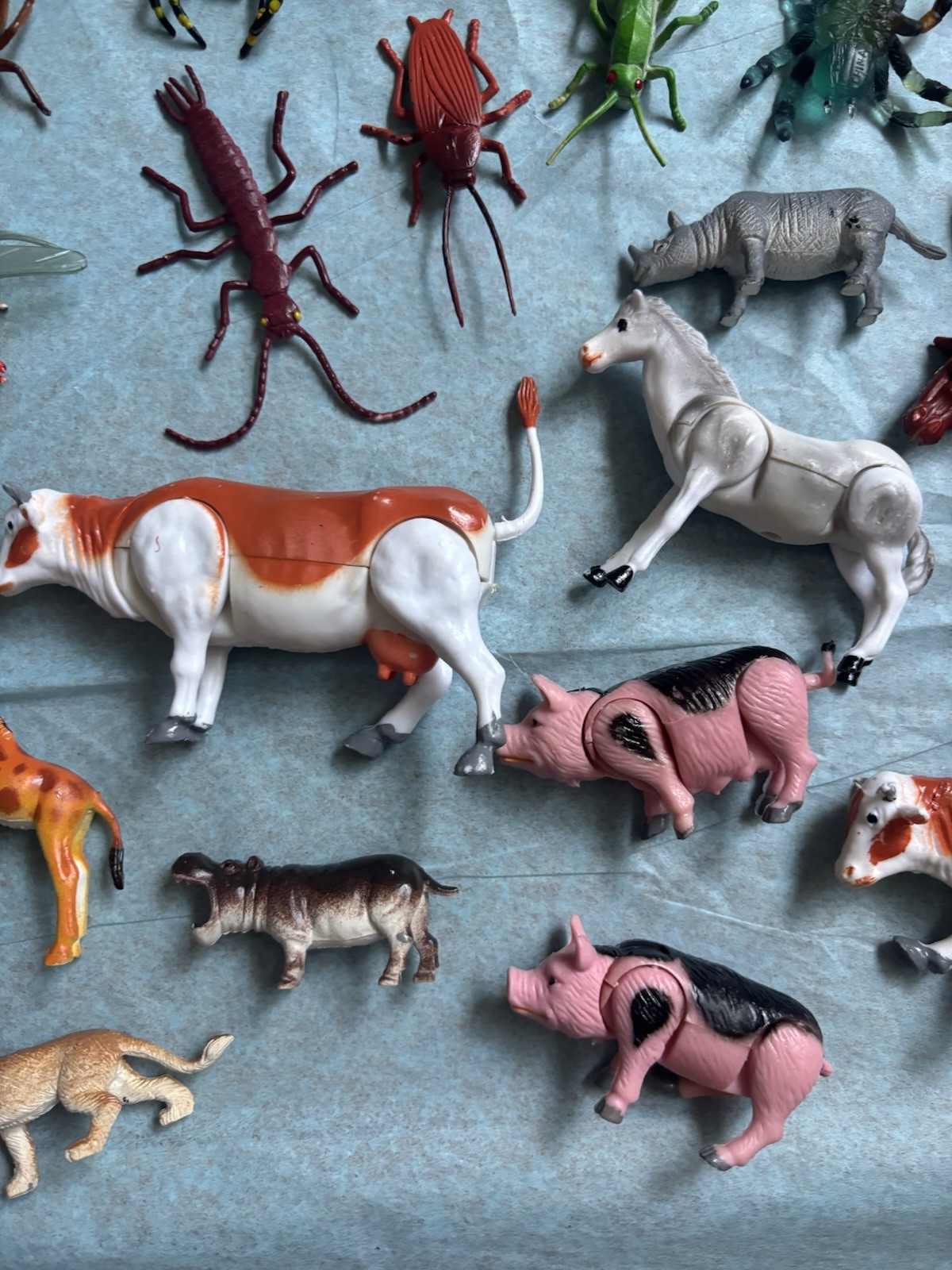 Bulk Lot of 36 Plastic Toy Animals & Bugs – Frogs, Snakes, Lizards, Insects