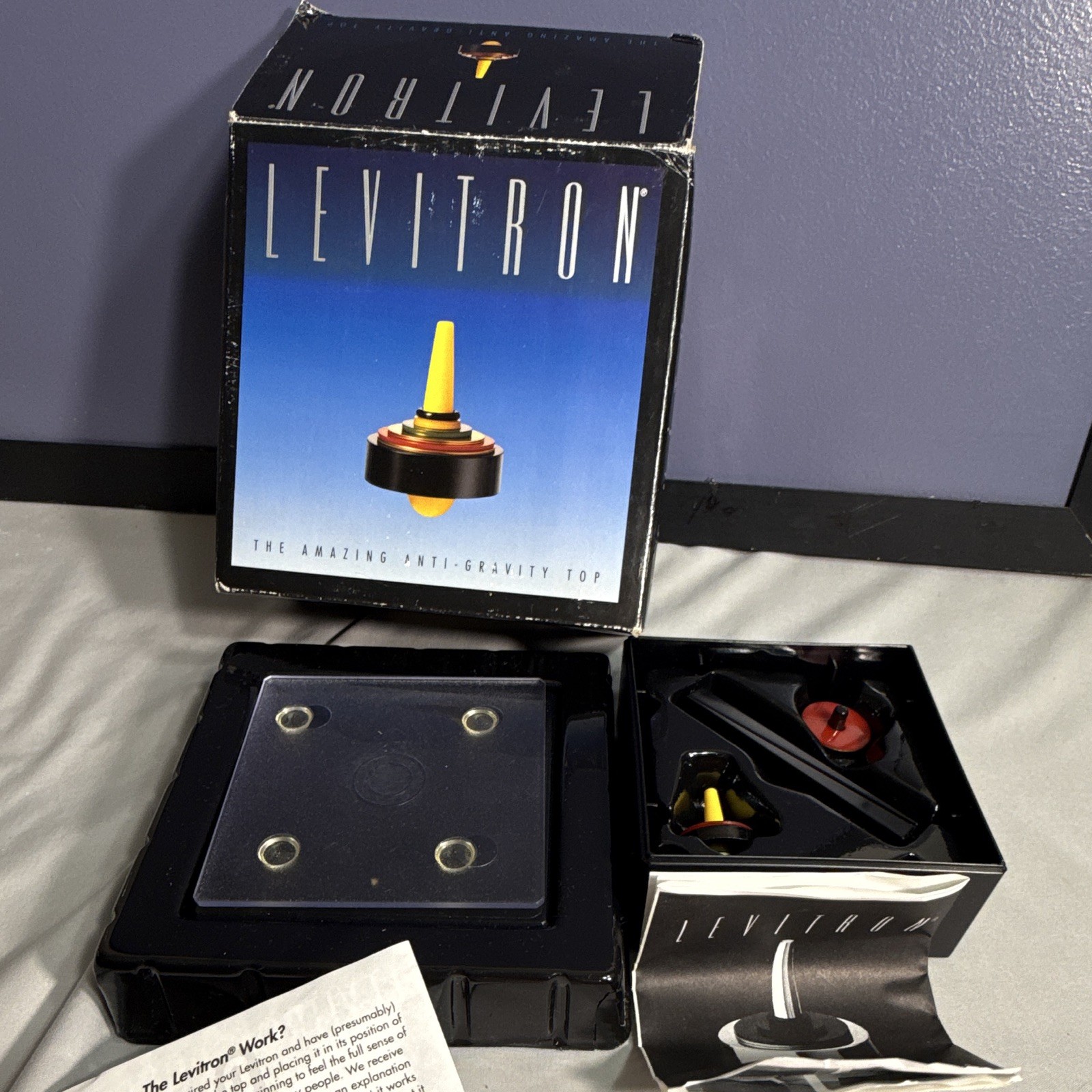 Levitron Amazing Anti-Gravity Levitating Top Set w/ Base & Instructions (1995)
