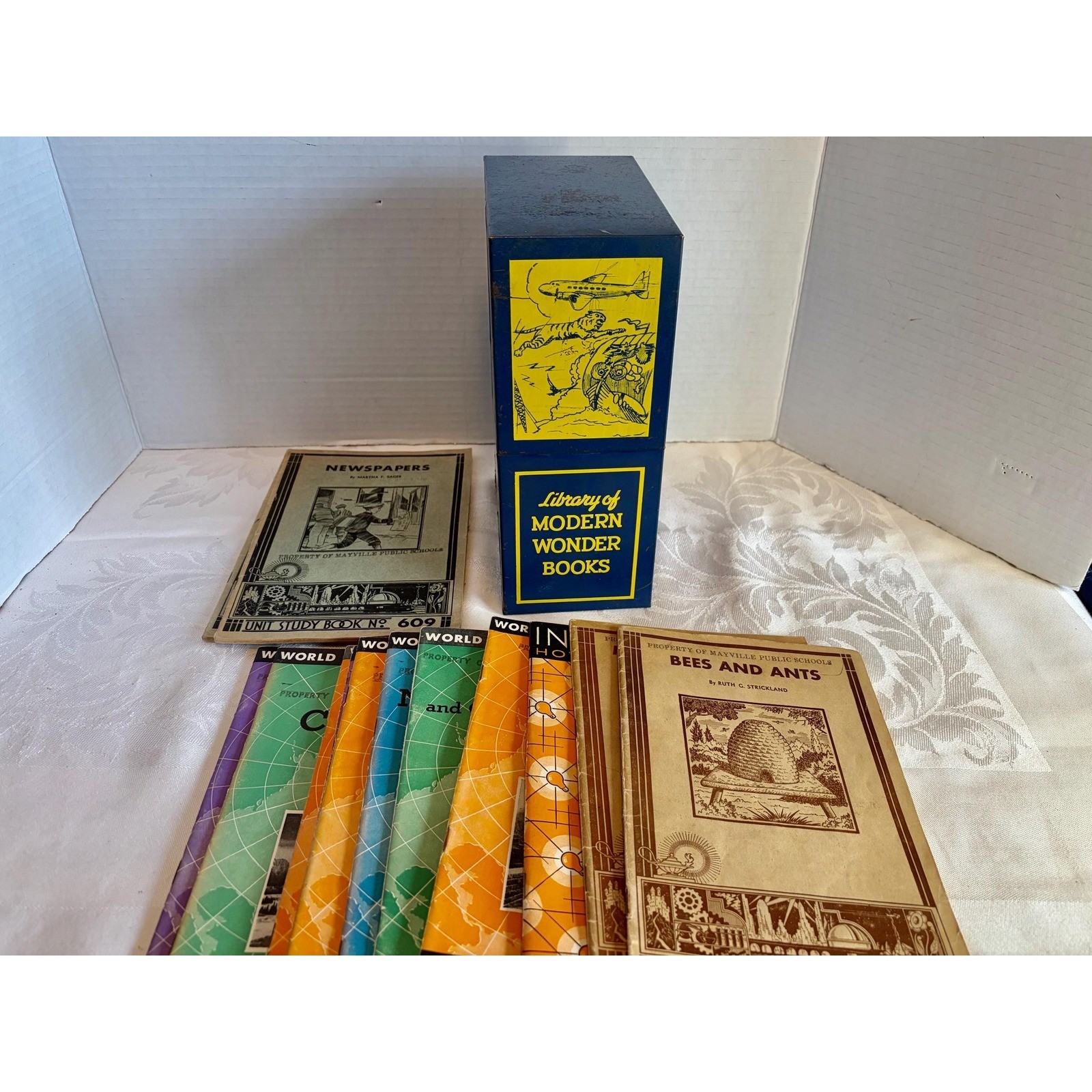1940s/50s Library of Modern Wonder Books & World Geography Readers Set of 13