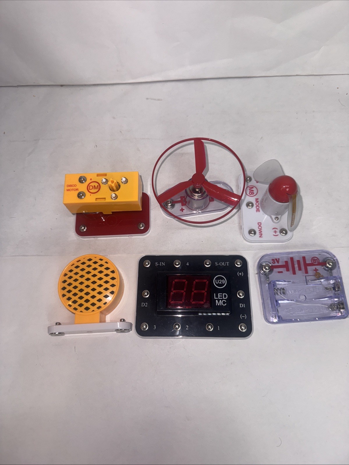 LOT of 6 Elenco Snap Circuits/Parts U29- LED MC, SP2 , M8, M1, DM, B1 ~ TESTED