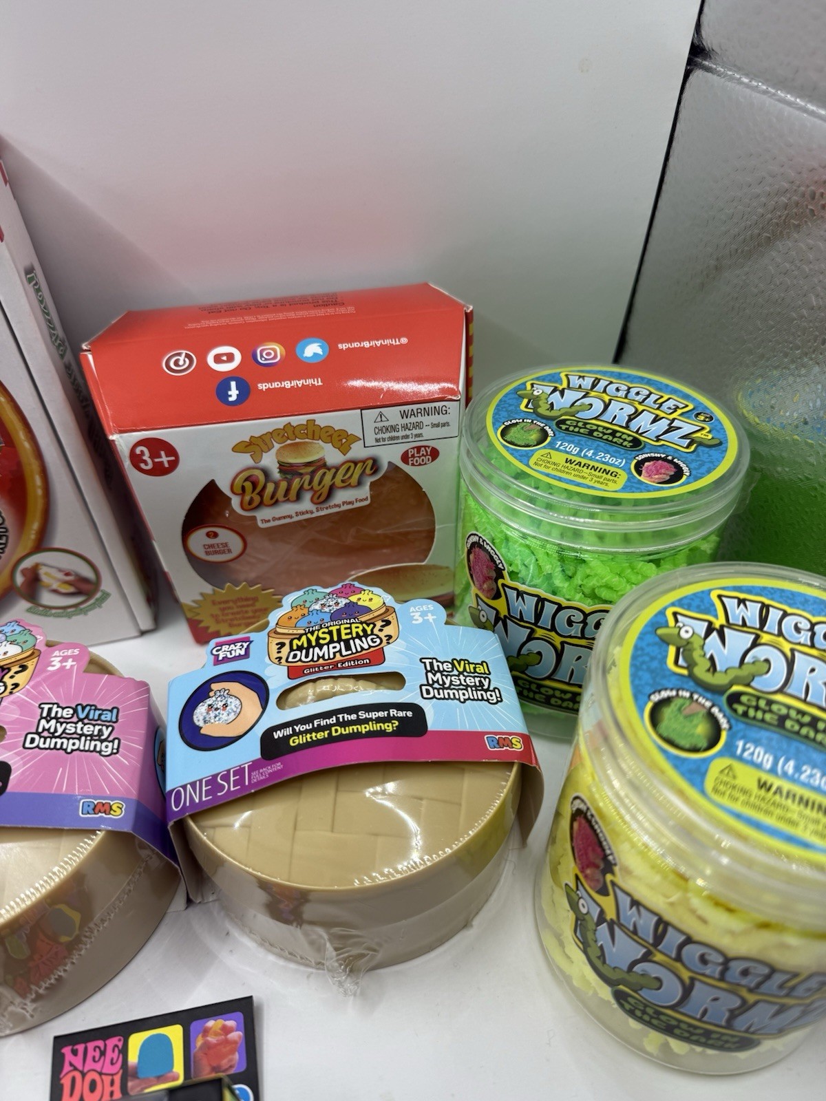 10 Mixed Items Mystery Dumplings, Nee Doh, Wiggle Wormz,Foods,pink damaged box