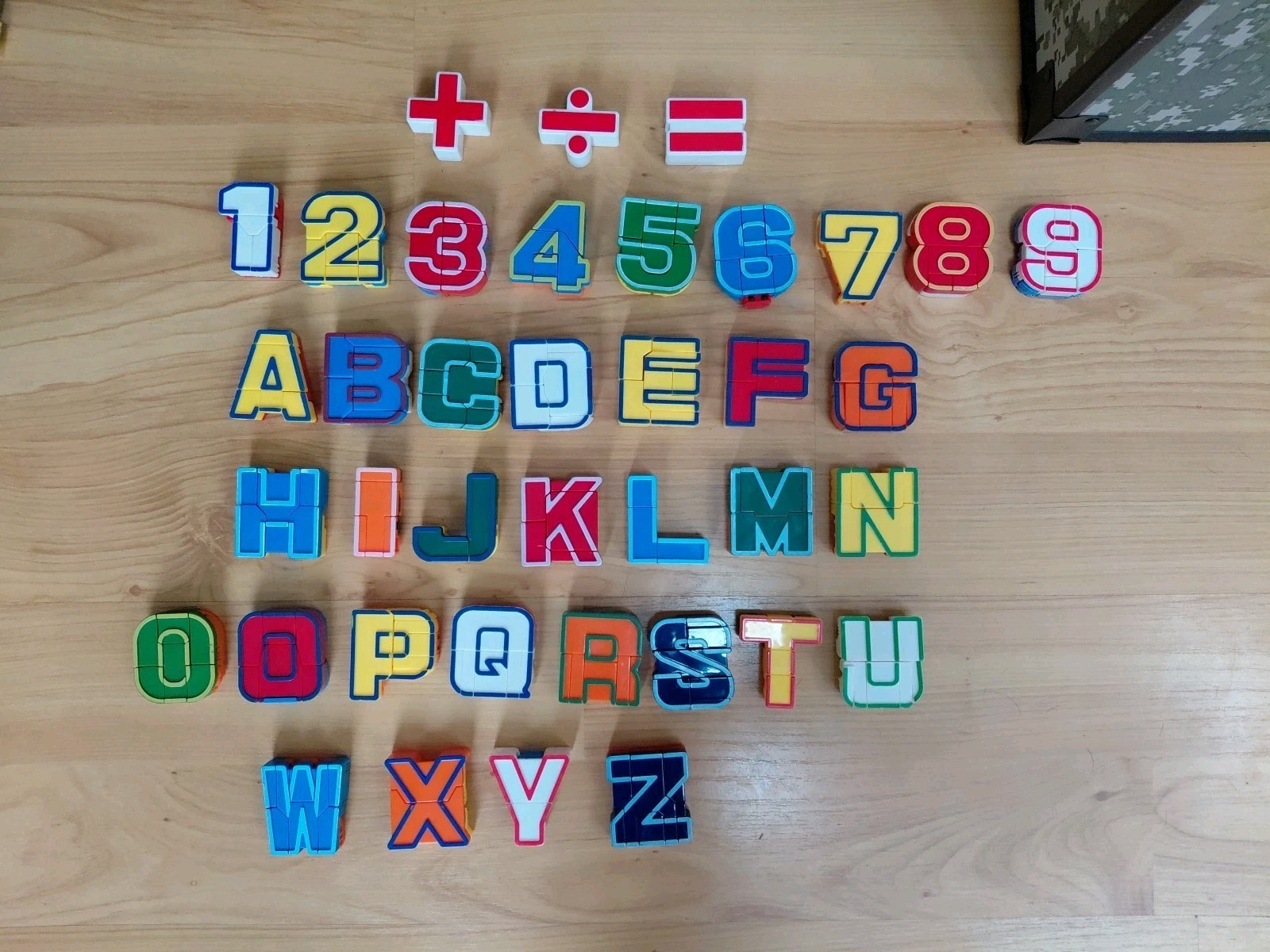 Mixed Lot Lakeshore Toys Alphabots Letters Alpha Bots Transformers Lot of 38 VTG