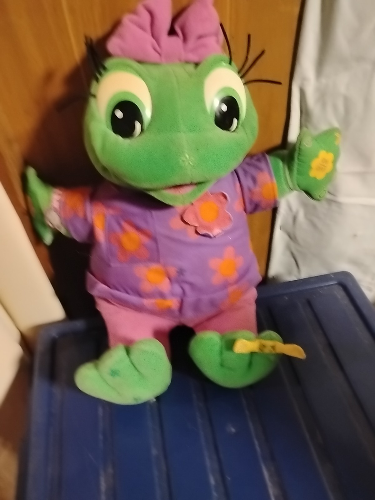 LeapFrog LOVABLE LILY Interactive Dress Up Doll – Fun Games & Activities, 20050
