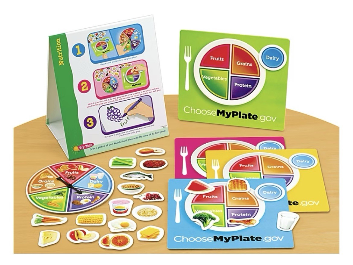Lakeshore Nutrition Instant Learning Center Board Game Preschool Kindergarten 4+