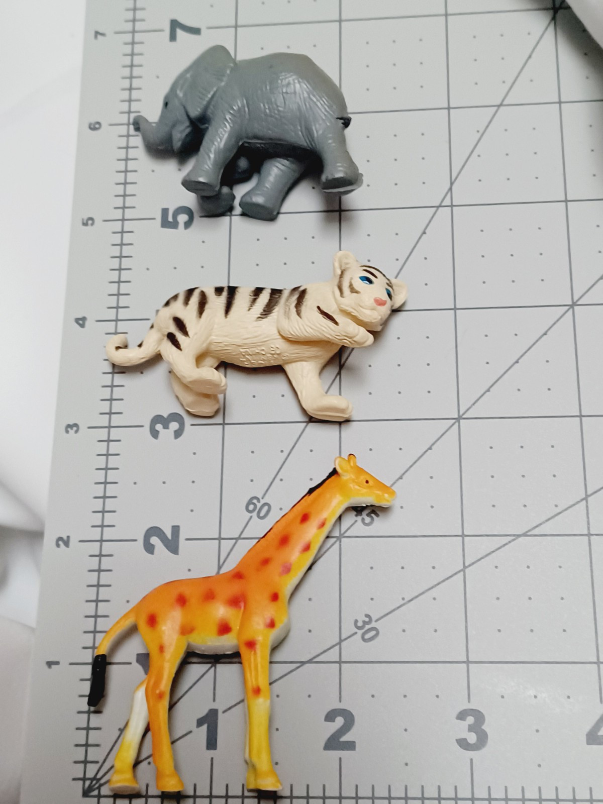 K&M Safari animals Small Pretend Play Wildlife Lot Of 10 Tiger Zebra Giraffe Etc
