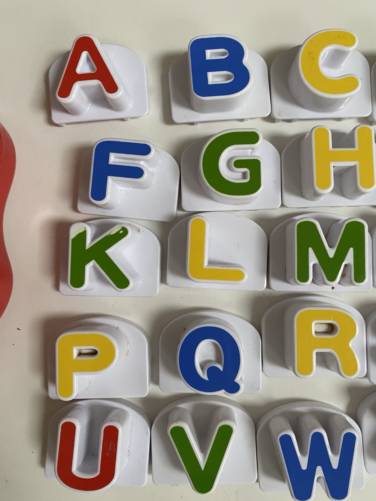 LeapFrog Tad’s Fridge Phonics Teaches Letters and Phonics Magnetic