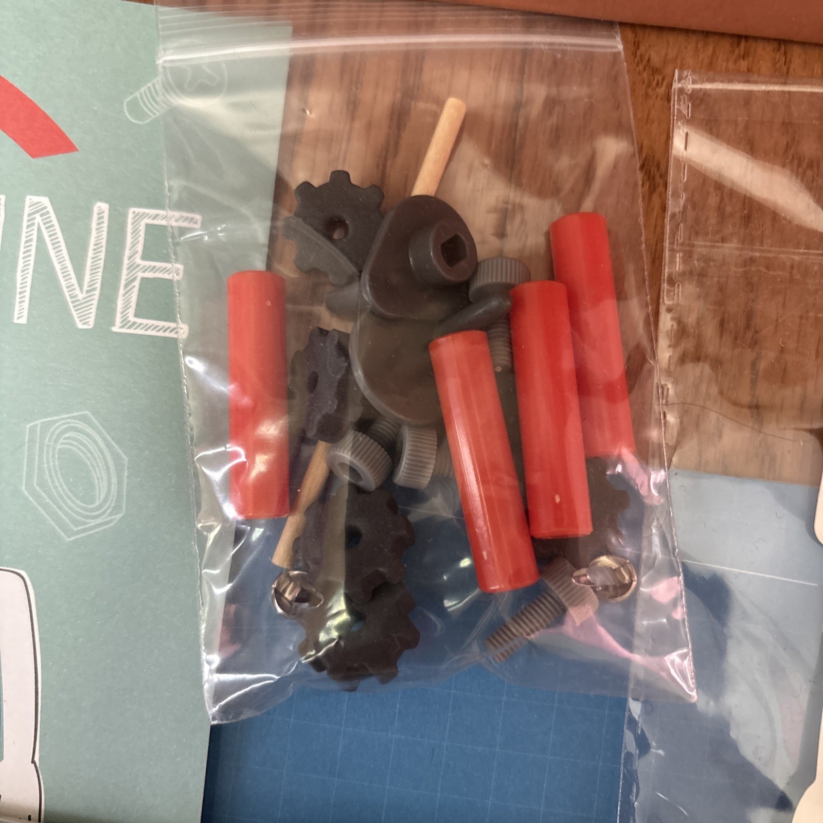 Kiwi Co Tinker Crate Make Your Own Walking Robot Kids Ages 9+ PARTS – PLS READ