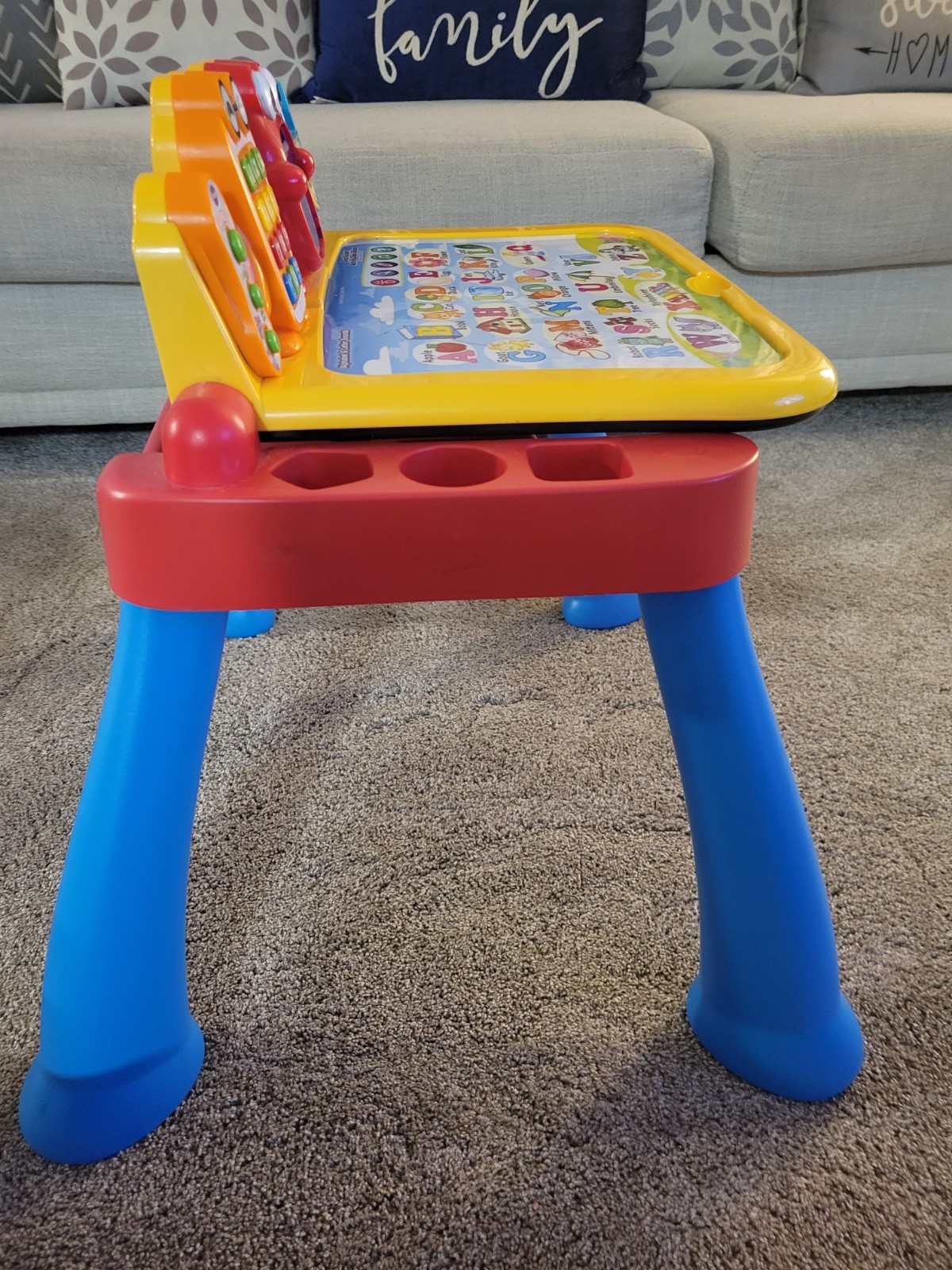 Vtech Touch & Learn Activity Desk with Stool (80-194800)