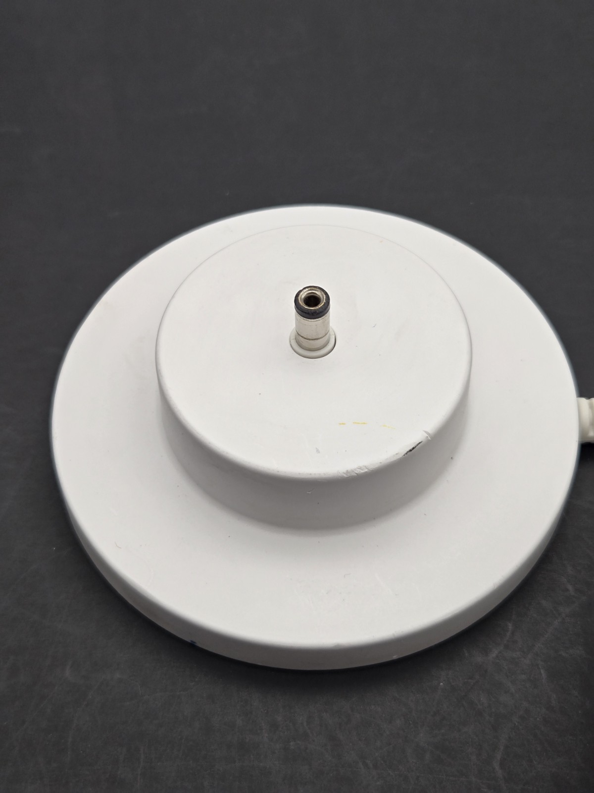 Tonies Toniebox Charger Output: 9.0V ~ 1.5A input: 120V-60Hz (DYS819-090150W-1)