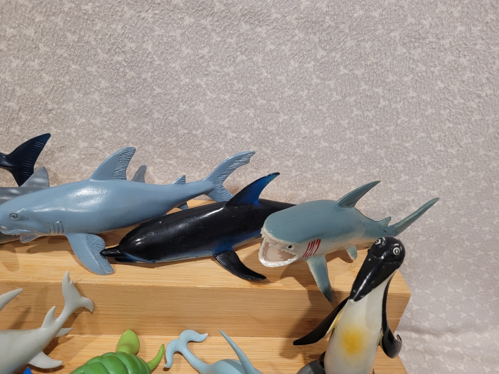 Dolphin Seal Fish Octopus Penguin Shark Marine Ocean Animal Figure Lot 50+ Pcs