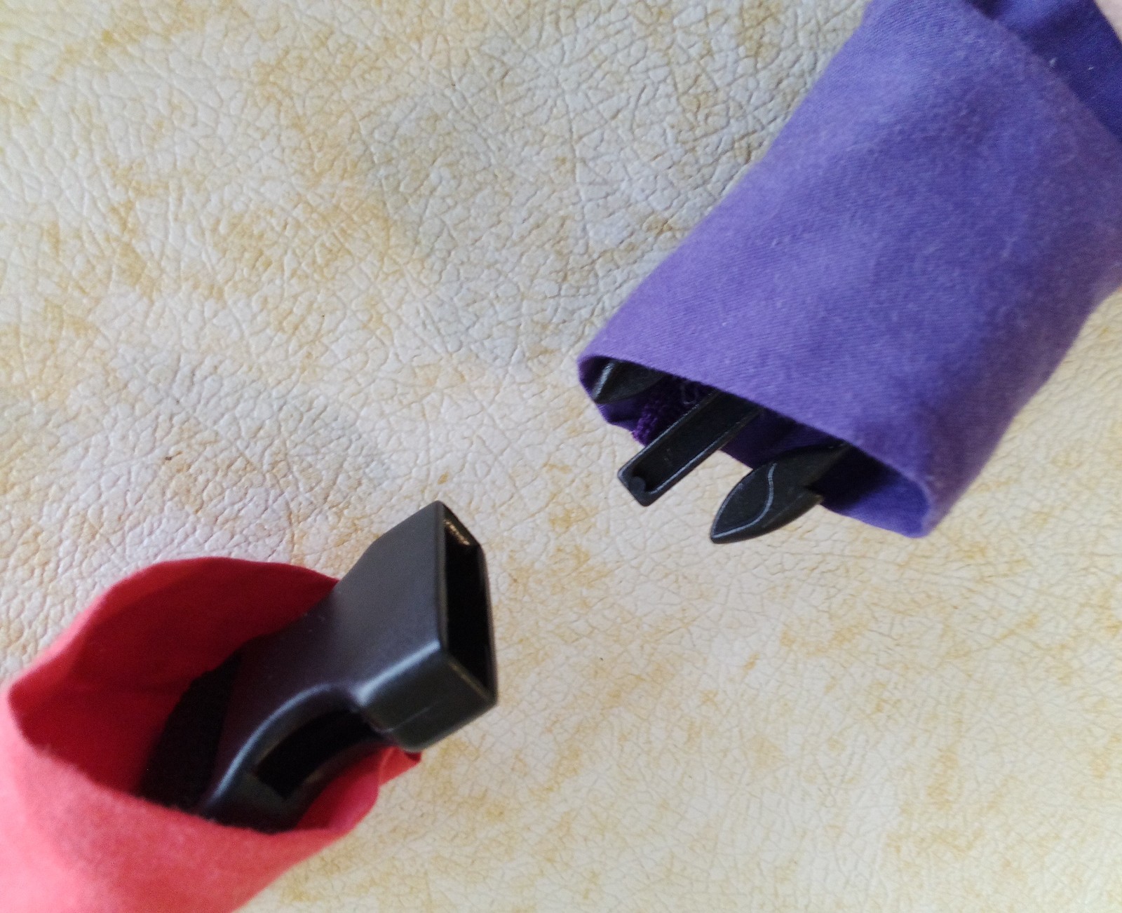Stretchy Band Sensory Toy Bear Paw Creek Size Small Latex Free Multi Color