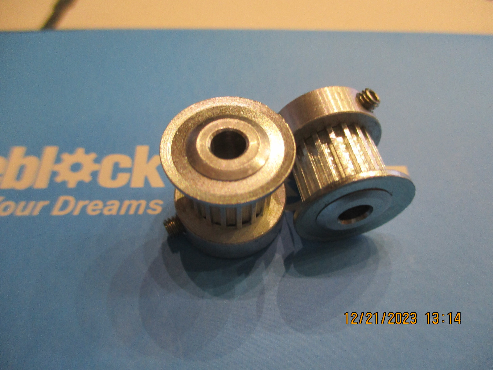 Pair of Makeblock Timing Pulley 18 Tooth with set screws * Open Source