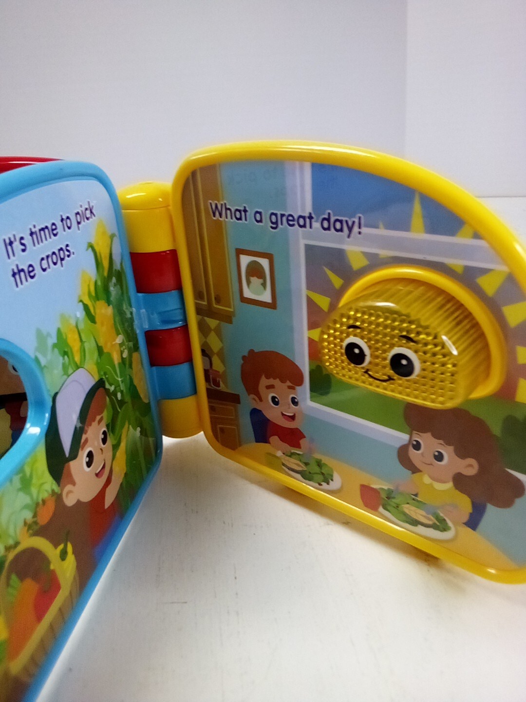 VTech Farm Fun Storybook Talks Sings Working Electronic Storybook