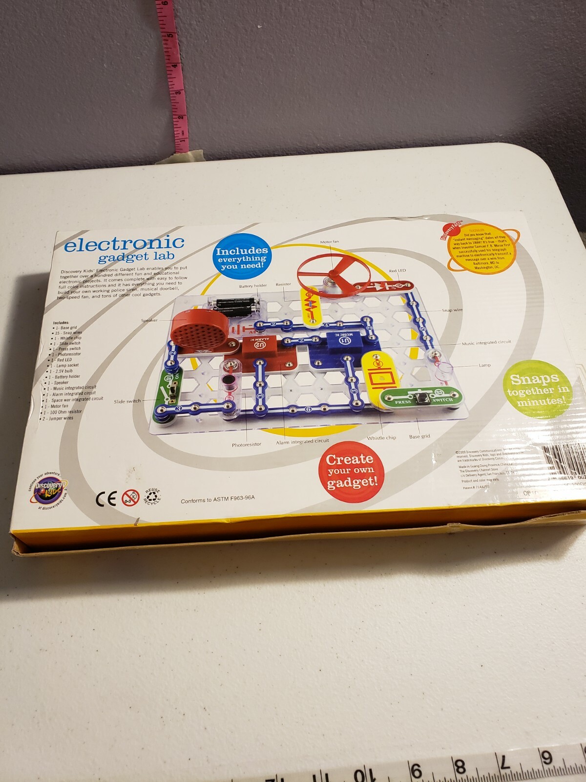 Discovery Kids Electronic Lab Motion Light & Sound