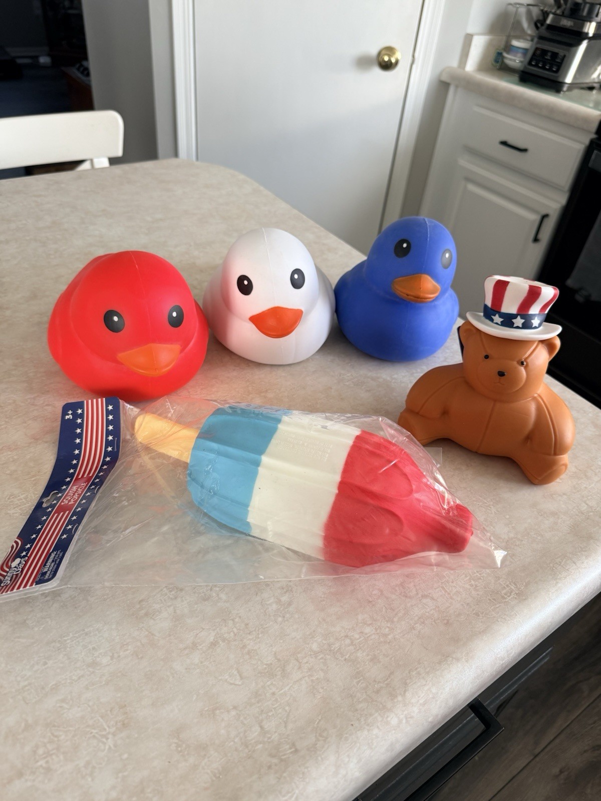 Sunny days Red White & Blue Ducks, Patriotic Bear And Squish Rocket Pop NEW